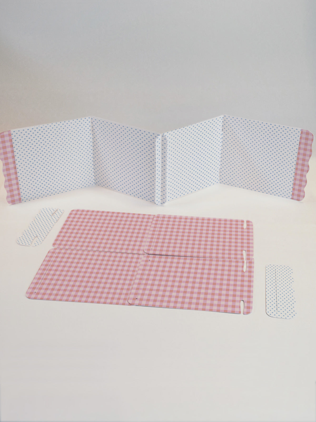 CARDzees Panels 8 - sweet cakes 2